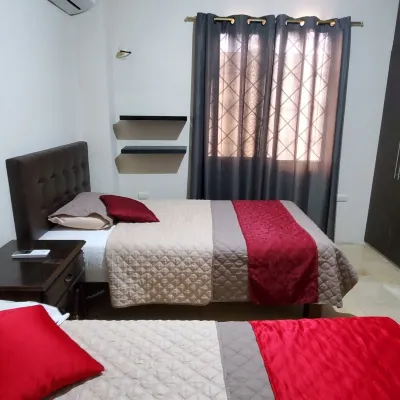 Ncg Suite 3 Hotels near Botanical Garden