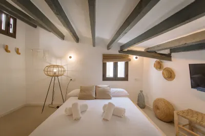 Mayor 36 by Seaward Suites Hotels near Playa El Xarco - Villajoyosa