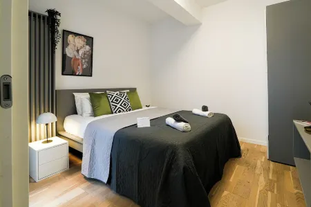 Ana - Cozy & Quiet Apt with Balcony & Garden View Отели в г. Пасеря