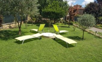 Apartment with Garden and Private Pool