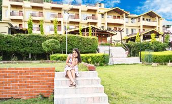 Foxoso Misty Oaks Resort