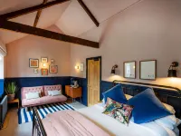 The Queens Chew Magna Hotels near Bristol Intl. Airport