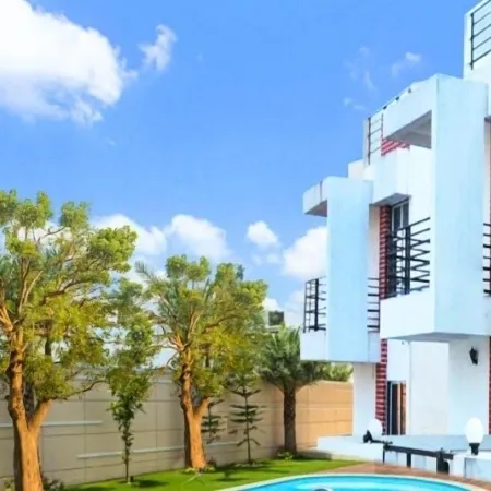Shrubbery Palms Resort