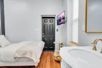 Fairmount Art Museum Center City Suites