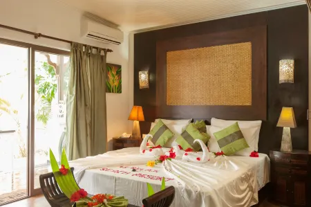 Le Relax Beach Resort Отели рядом с Аэропорт Праслен