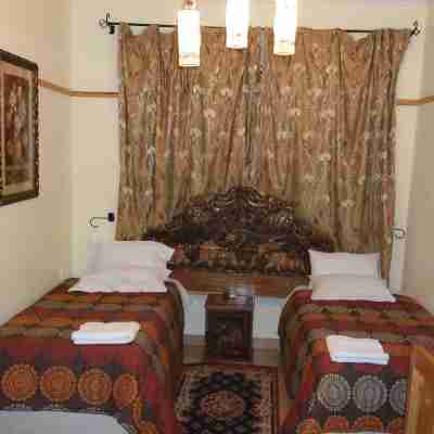 White Rose Lodge Rooms