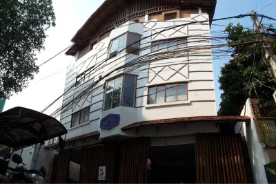 YK Art House & Bong Bonlai Vegan サマイ ディスティラリー周辺のホテル