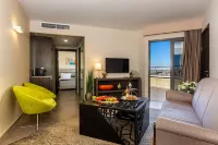 Ramada Olivie Nazareth