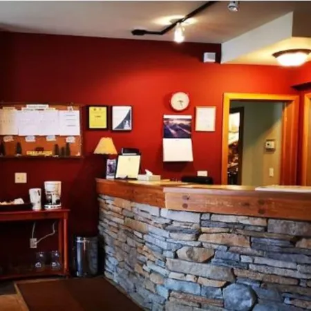 Canadian Rockies Chalets