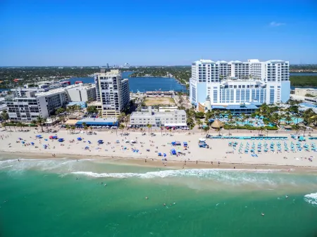 Hotel Sheldon Отели в г. Голливуд