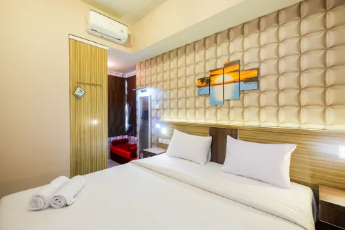 Cozy 1Br Apartment with Workspace at Mustika Golf Residence Hotels in North Cikarang