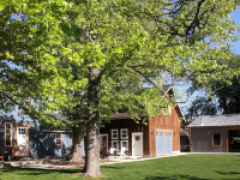 Eastside Guesthouse and Bivy Hotels in Bishop