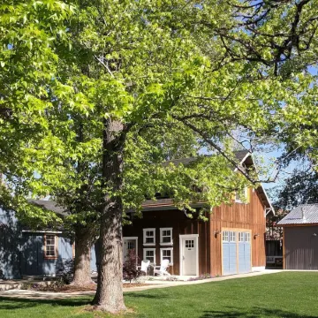 Eastside Guesthouse and Bivy