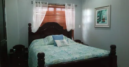 DB Tower Vacation Rental Отели рядом с достопримечательностью «The Belize Sign Monument»