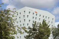 Seven Urban Suites Nantes Centre Hotels in Saint-Sébastien-sur-Loire