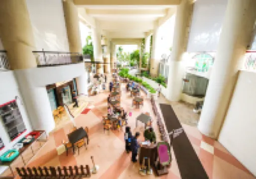 丹絨武雅海灘彩虹天堂