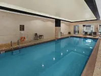Hilton Harrisburg - Pools