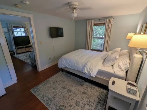 Peaceful Beaufort guest house, perfect for couples or families