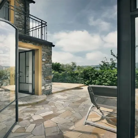 A holiday home to relax in a picturesque and stylish ambience