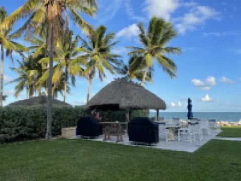 Huge Oct savings!  Sea-Esta! condo, Beach, Pool, Key Colony Beach!