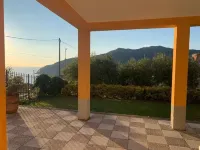 Starfish Hotels in Moneglia