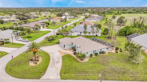 Heated Pool and Golf Course Access - Blissful Tranquil Escape