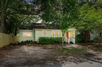 Scenic Retreat - River View, Minutes to Beach Hotels in Johns Island