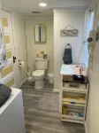 Cozy and close to downtown Port Clinton, Jet Express to Put-In-Bay and fishing!