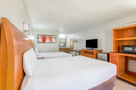 Cozy Garden Inn by OYO Hwy 40 Richmond Отели в г. Ричмонд