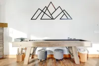 Serene Hot Tub and Scenic Vistas - Captivating Mountain Haven