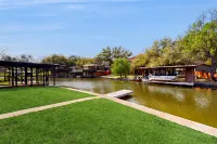 Water View Hideaway