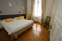 Hotel Chalet de l'Isere Hotels near Museum of the Castre