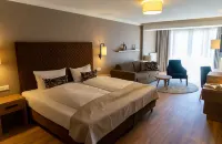 Post Seefeld - Wellnesshotel Tirol فنادق في Gemeinde Seefeld in Tirol
