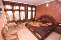 Hotel Sidharth Regency Hotels in Mashobra