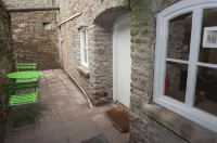 The Priory Cellars Abbots Leigh Hotels in Easton in Gordano
