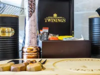 Tudors ESuites 4 Bedroom House with Garden & 9 Beds