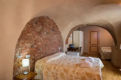 Relais Palazzo Paleologi Sec.XIV Hotels in Terruggia
