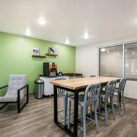 WoodSpring Suites Carol Stream - Chicago