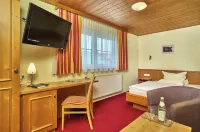 Zum Blauen Hecht Hotels in Kipfenberg