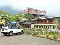 Penginapan Puncak DP Hotels in Jaranguda