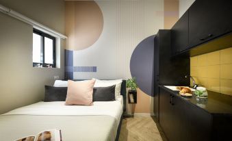 Colorbox - by Loginn Tel-Avivian Hotels