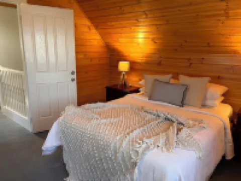 Dunes - Elegant Beach Villa with Huge Swim Spa