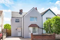 The Oxford Abode - 3-Bedroom House - Large Garden & Free Parking - Kitchens