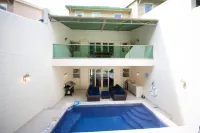 Barefoot Luxury - Pool & Walk to Holetown Beach - Huvilat