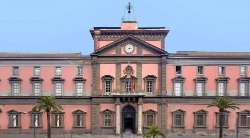 Neocore Hotels in Naples
