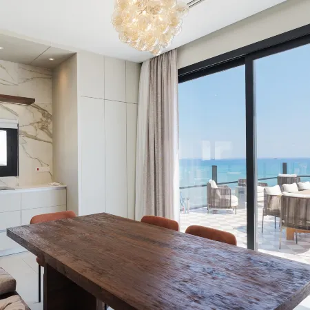 LIV Mackenzie Beach Suites