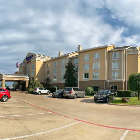 Fairfield Inn & Suites Waco North