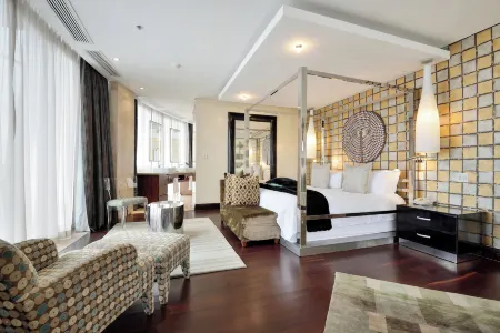 The Michelangelo Towers Отели рядом с достопримечательностью «Sandton Skye»