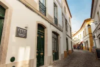 Heaven Inn Suites & Terrace Hotel a Horta das Figueiras