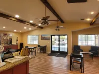 Days Inn by Wyndham Willcox - Pet friendly
